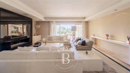 Very Nice Apartment Ideally Located In Marbella, Golden Mile