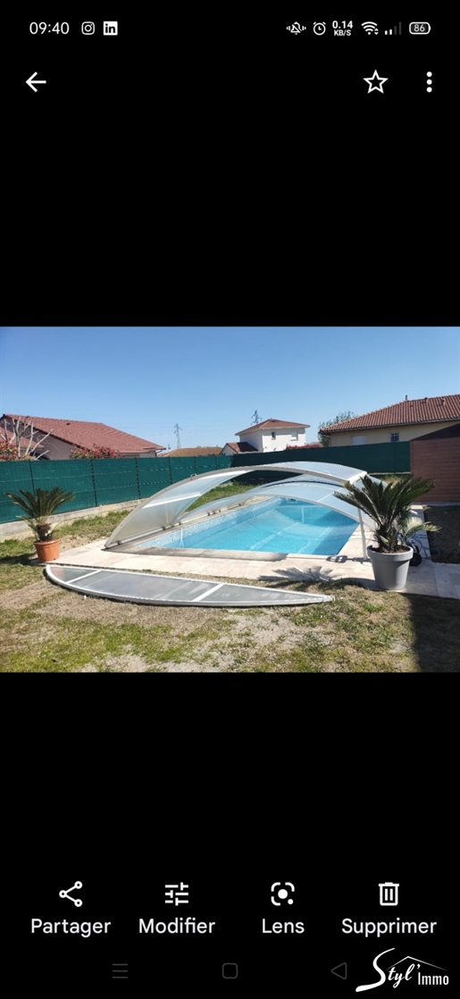 Villa 148 m2 + land 1177 m2 quiet pool