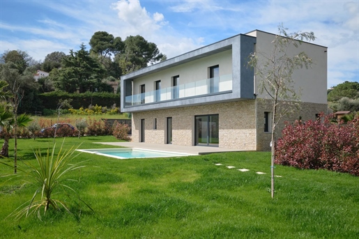 Mougins - Villa contemporaine neuve avec piscine