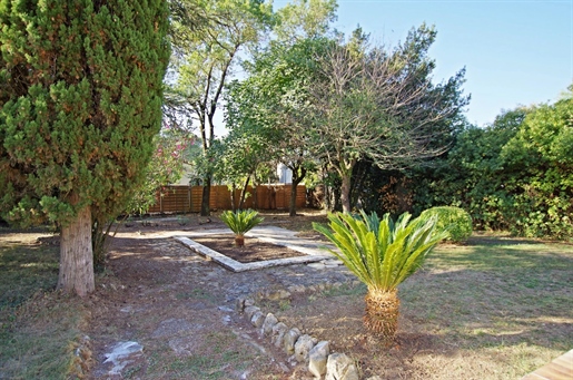 House single storey in private domain in Mougins