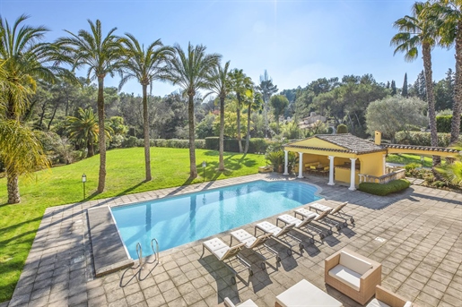 Mougins - in a gated and sought after Domaine