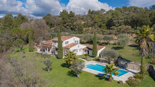 Montauroux - villa with panoramic view