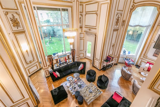 Parijs 16e arrondissement – Een prachtig appartement met een tuin