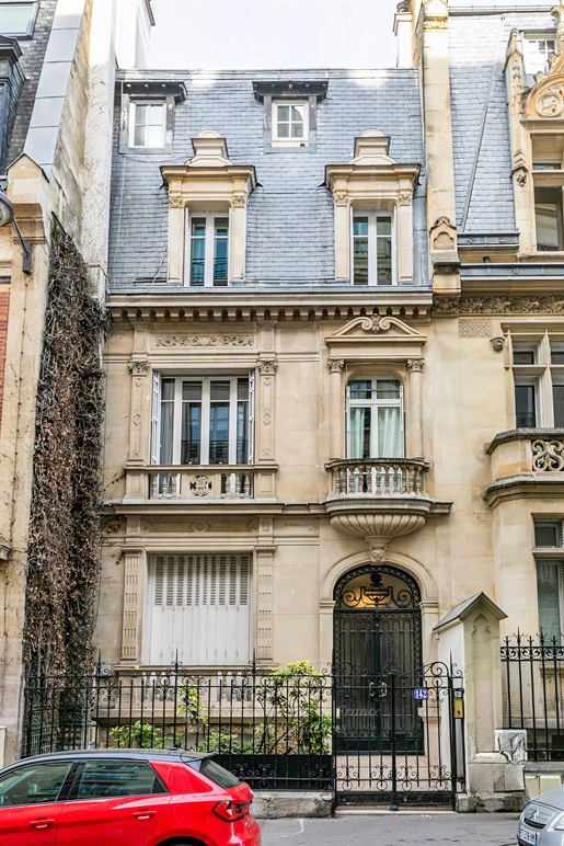 Paris 16th District – An ideal pied a terre