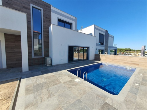 3 Bedroom Villa with Pool