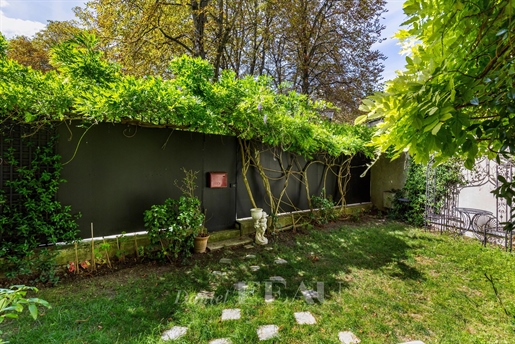 Paris 14th District – Apartment with Garden