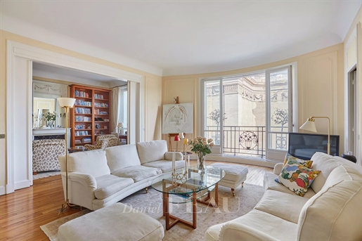 Parijs 5e arrondissement – Een elegant appartement met 3 slaapkamers op een toplocatie