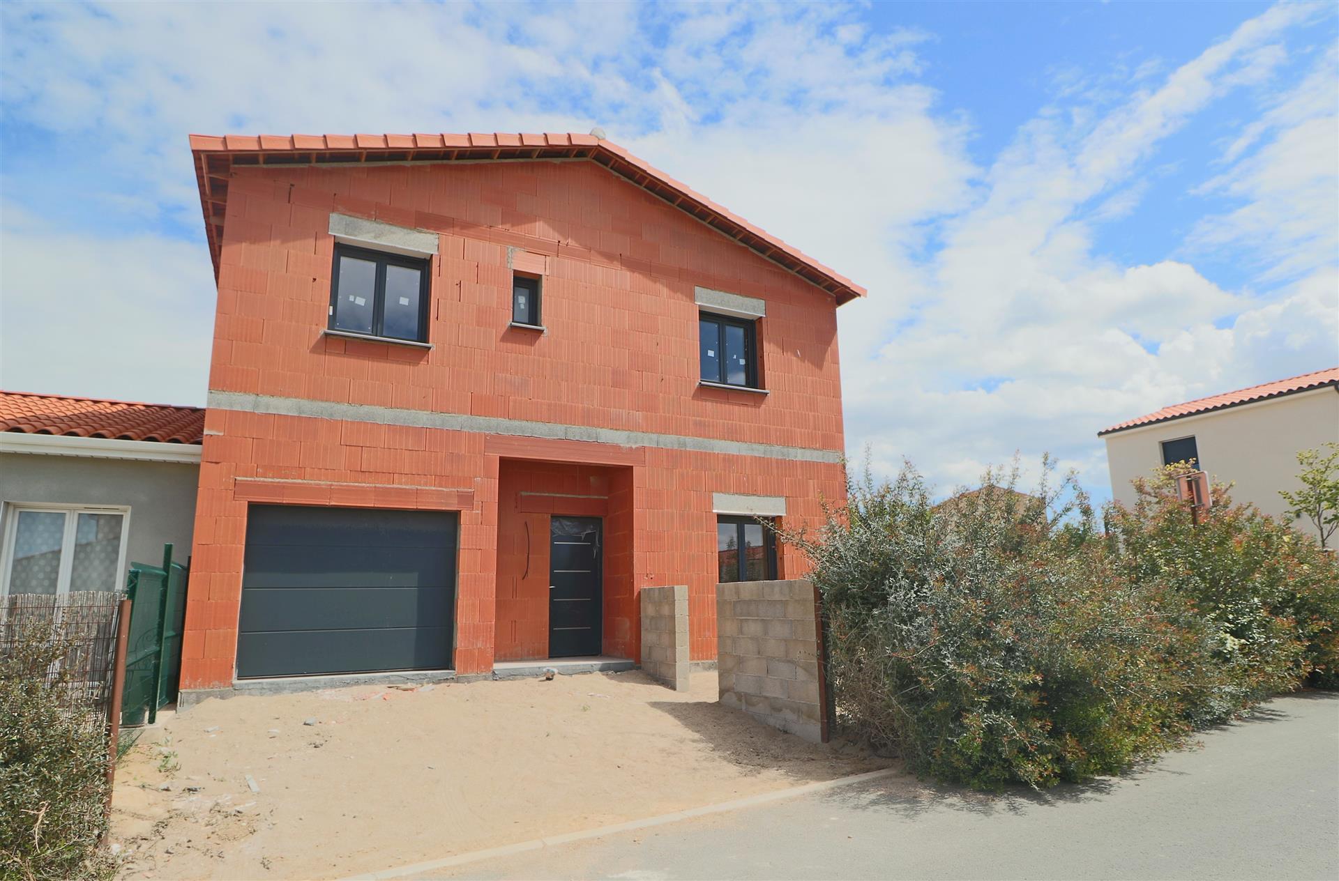 4 bedroom villa of 112 m2 living space in Nissan-lez-Enserune, between Béziers and Narbonne