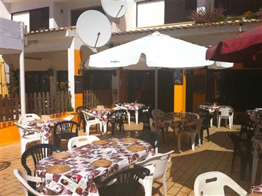 Algarve - Albufeira - Restaurante à venda, com um terraço ensolarado para 50 pessoas