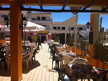 Algarve-Albufeira-restaurant te koop, met een zonnig terras voor 50 personen