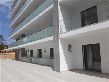 Algarve - Quarteira - Apartamentos T2 em construção, para venda perto da praia