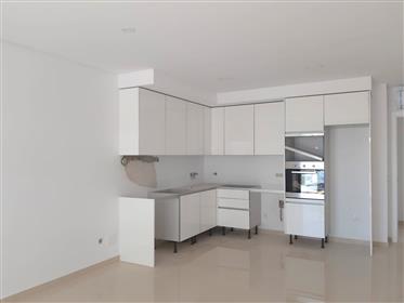 Algarve - Quarteira - 2 bedroom apartments under construction, for sale near the beach