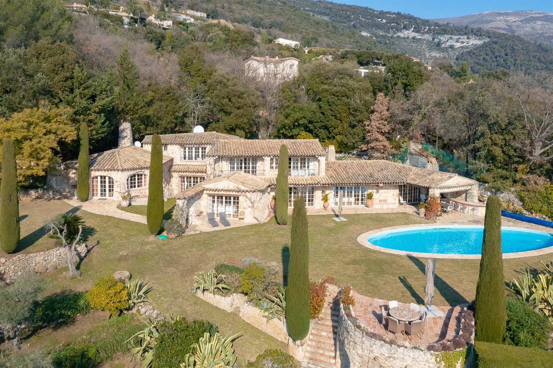 Charming Property with breathtaking view