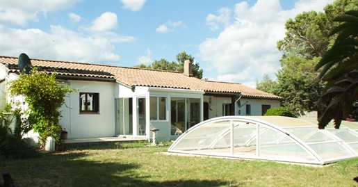 Price Reduction Single storey, private, 4 bedrooms, 7600 m2, tranquil