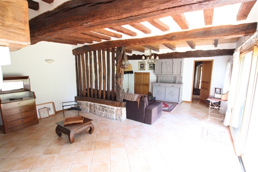 Property located a quarter of an hour from Veules Les Roses