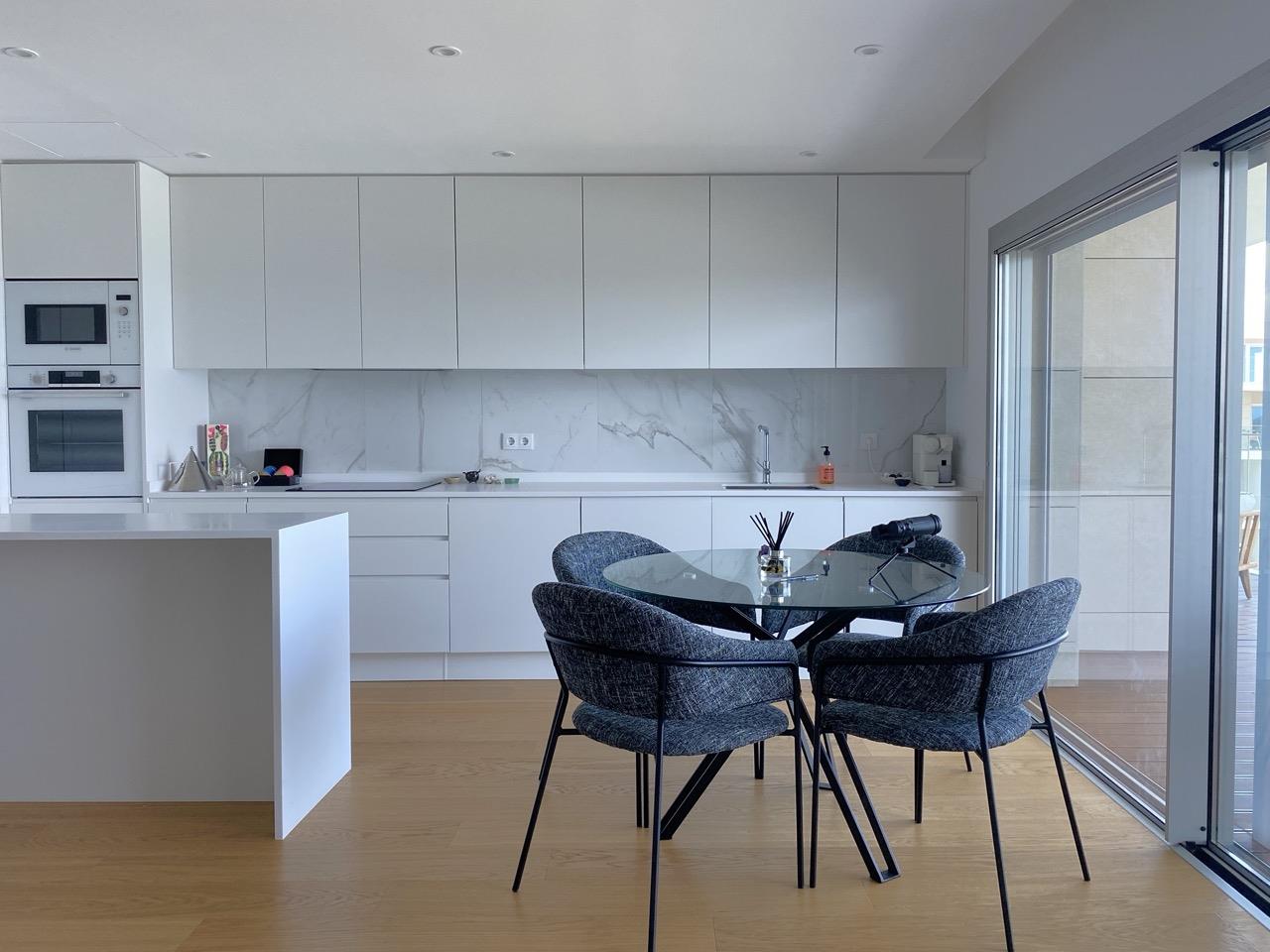 4-Bedroom Apartment At The Private Condo Tagus Bay