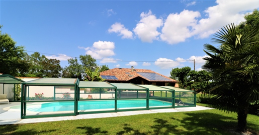 Authentic renovated Gersoise farmhouse, land of 3176m2, indoor swimming pool, vegetable garden