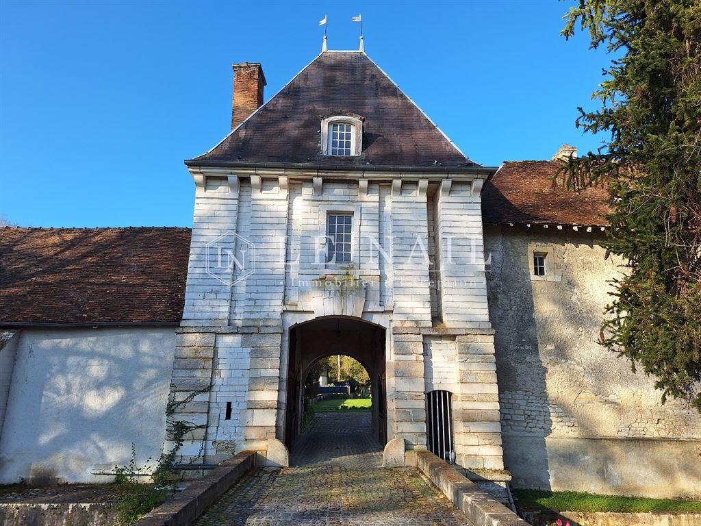 In the Aube region, Listes Chateau of Renaissance and 18th-C. Architecture, with several houses