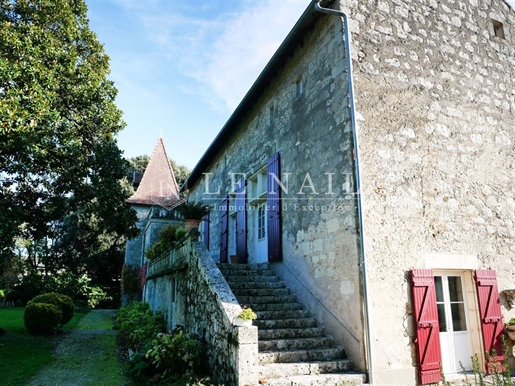 16Th Century Manor House With Outbuildings, Near Agen