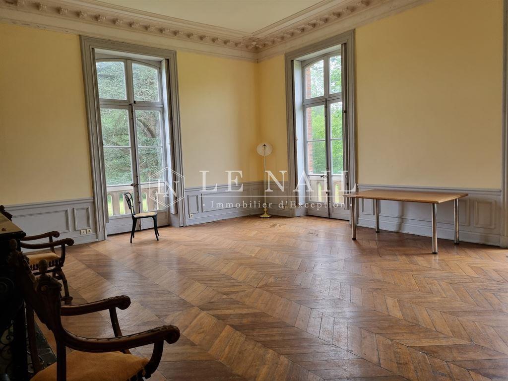 Beautiful 19Th Century Estate With A Strong Commercial Potential At Only 1H15 From Paris