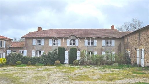 Prachtig achttiende-eeuws huis in de Vendée dicht bij de zee
