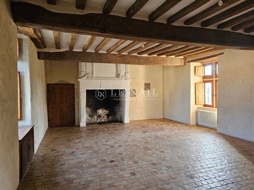Herrenhaus aus dem siebzehnten Jahrhundert in Haut-Anjou, zu verkaufen