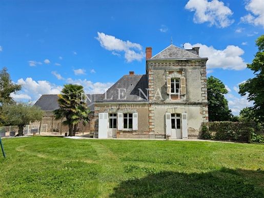 Beautiful 19th C. Mansion for sale in Anjou - Layon Valley - 30 km from Angers