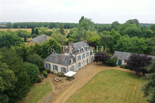 Jolie propriété avec 31 hectares à vendre dans la Sarthe