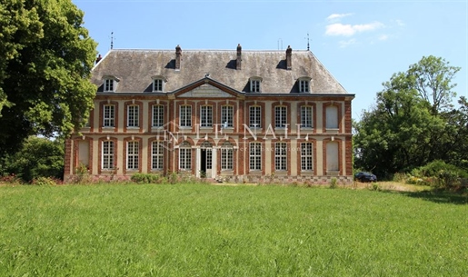 Magnifique Propriete Avec Château Du XVIIIème Dans La Region Rou
