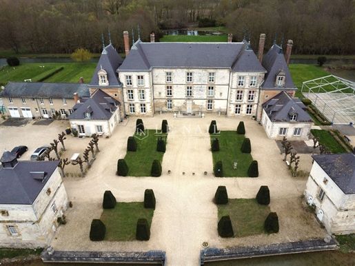 Prächtiges Château Ismh in der Champagne, zu verkaufen