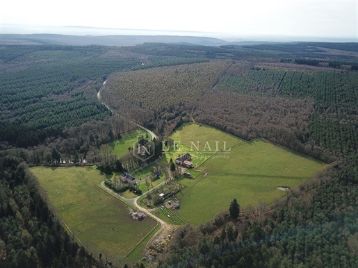Estate on 32.12 acres in the heart of an exceptional normand forest environment