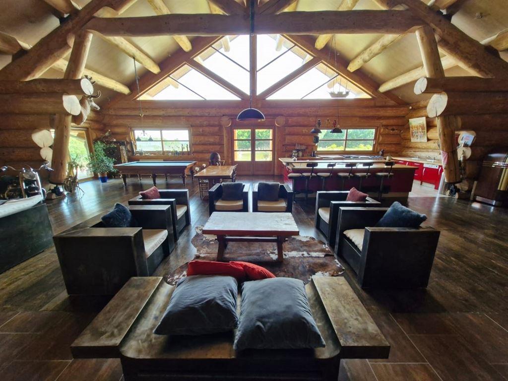 Exceptional chalet over 450sqm with 86 acres of closed parked in Yonne department