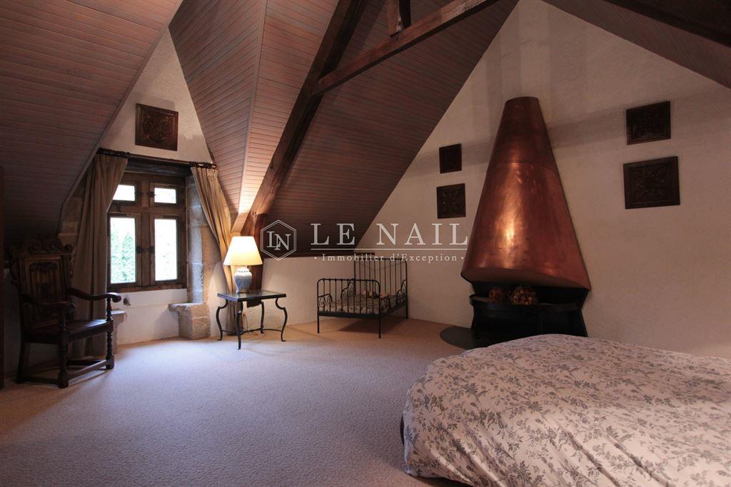 Magnificent Listed Manor House with outbuildings