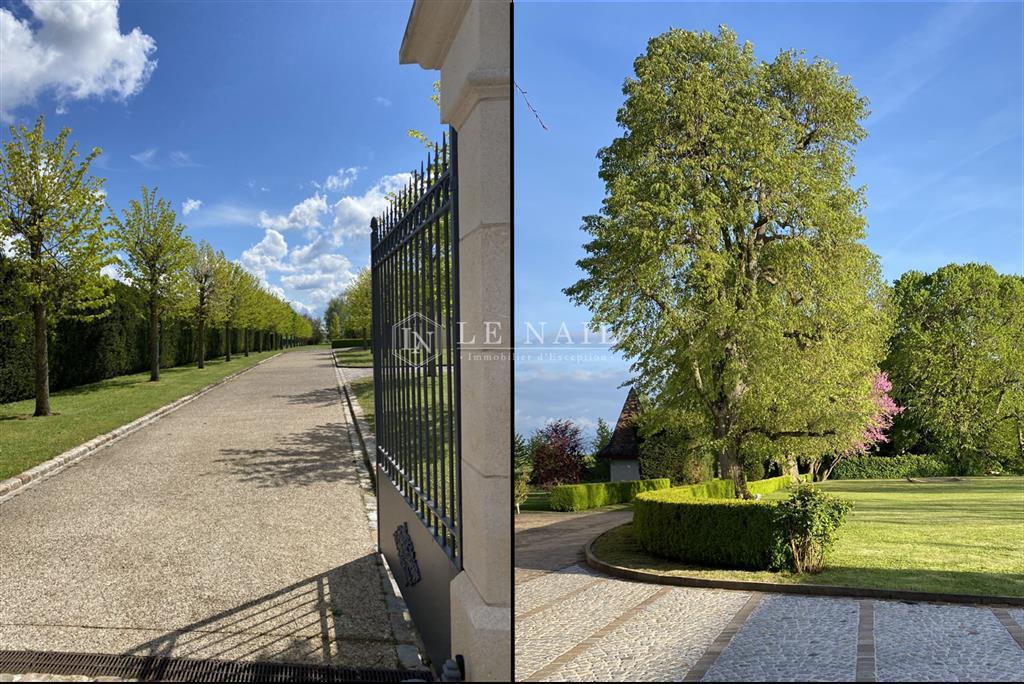 For sale, Mansion and its outbuildings