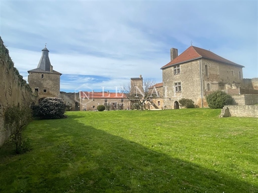 Listed 11th century fortified walls and its 15th century dwelling in Poitou.