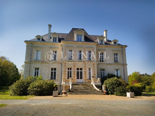 Beau Château XIXème En Anjou