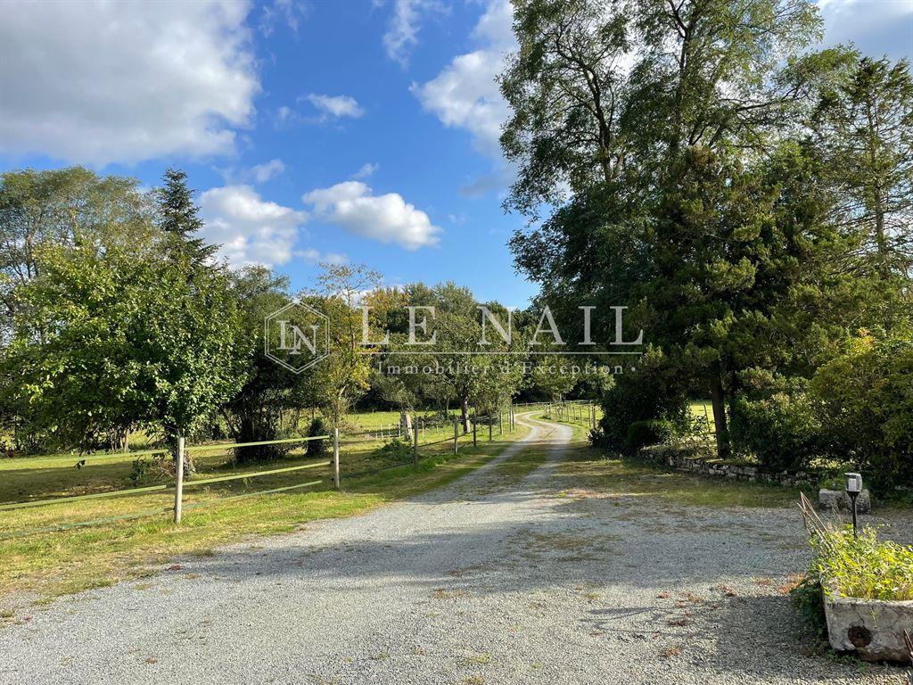 20 Minutes From The Beaches : French equestrian property for sale in Brittany
