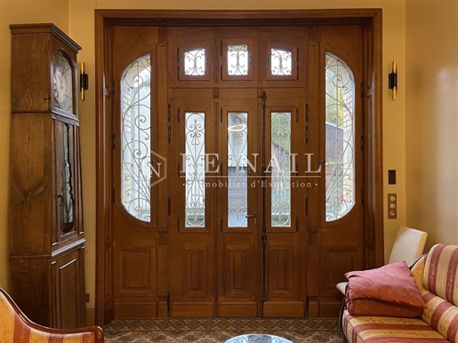 Charming 20th Century Villa in South-West Marne department