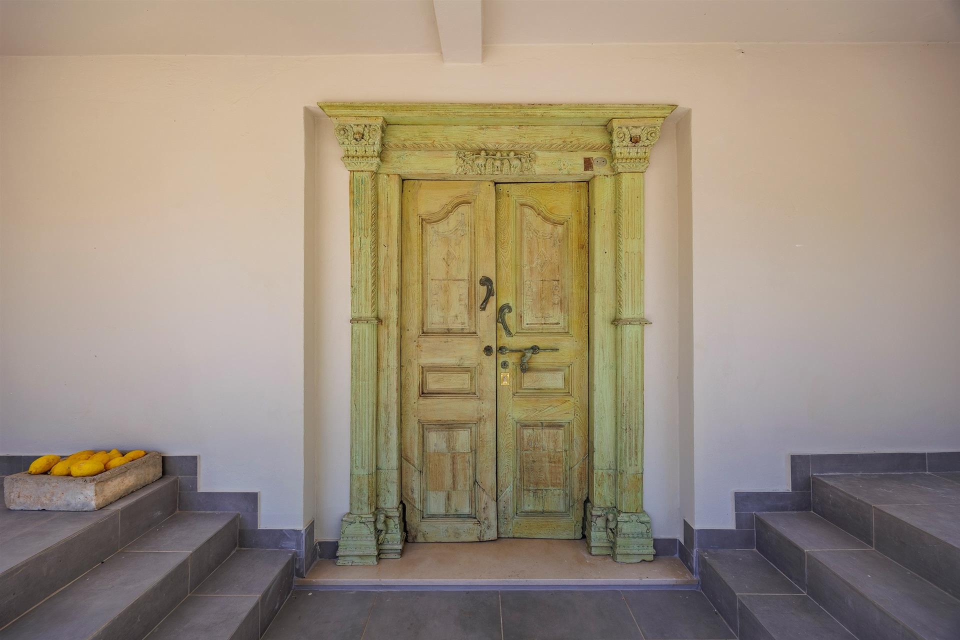 Villa rénovée de 4 chambres avec piscine