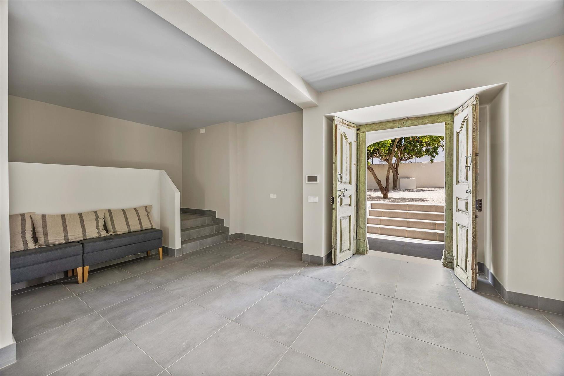 Villa rénovée de 4 chambres avec piscine
