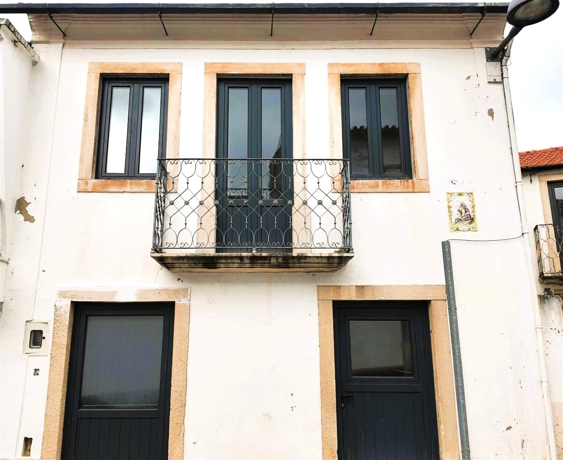 נכס אופי נחמד הממוקם בכפר גדול, רק כמה דקות נסיעה מעיר פנלה,