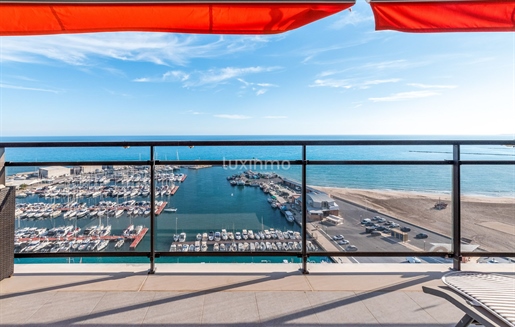 Odnowiony penthouse z przepięknym widokiem na port i morze w El Campello