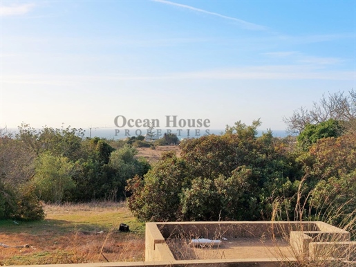 Excellent land for construction with sea view - Albufeira