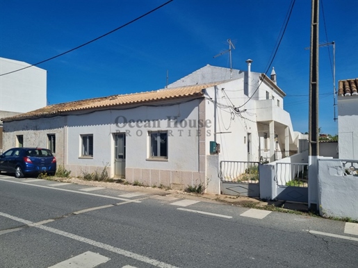House transformed into 3 2 bedroom apartments with sea view - Albufeira