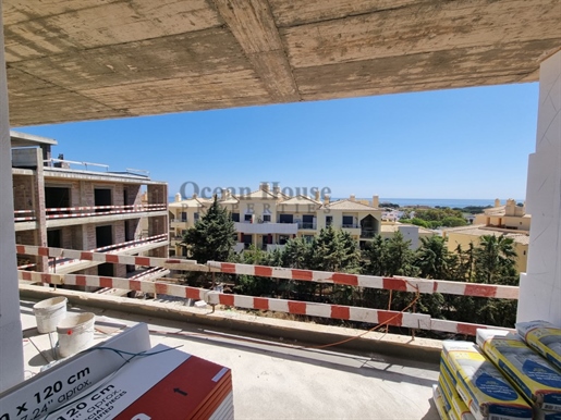New 1 bedroom apartments with sea views, pool and garage, 700 meters from the beach - Albufeira