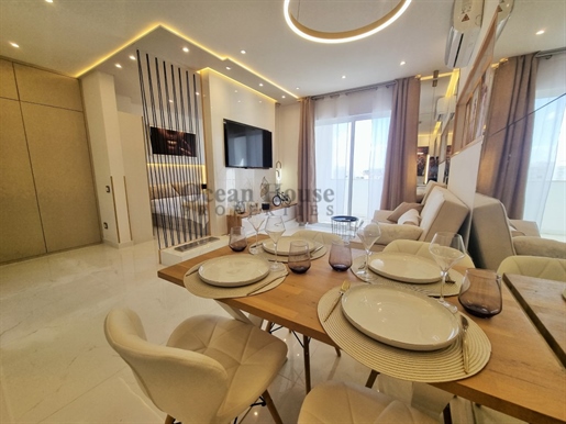 Fantastische 1-Zimmer-Wohnung komplett renoviert, 300 Meter vom Strand entfernt - Quarteira
