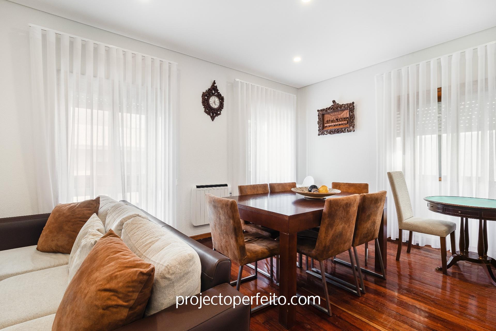 House T4 Sell em Espinho,Espinho