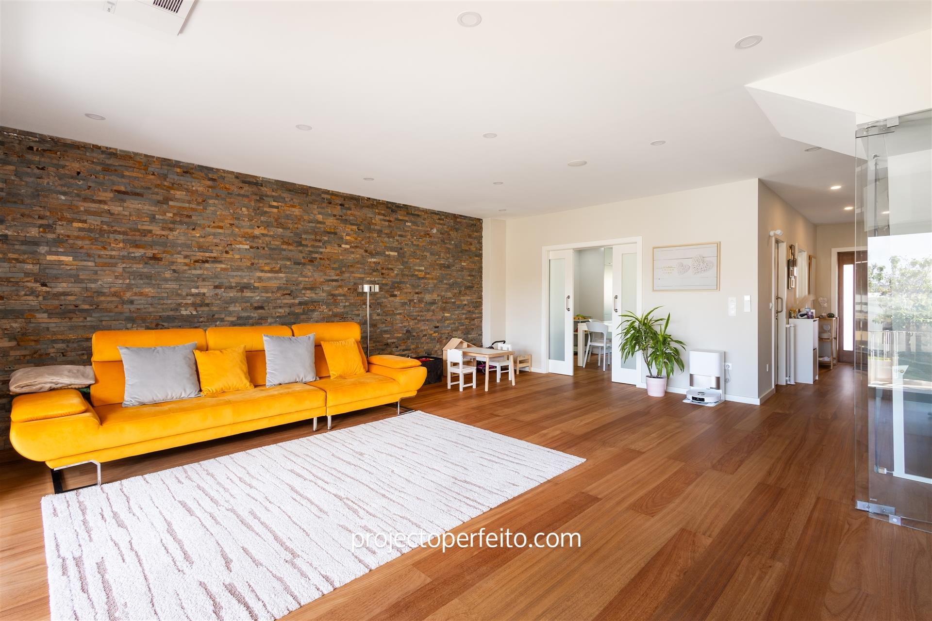 Terraced house T4 Sell in Mafamude e Vilar do Paraíso,Vila Nova de Gaia