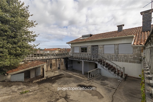 Vrijstaand huis 4 slaapkamers Te koop in Argoncilhe,Santa Maria da Feira