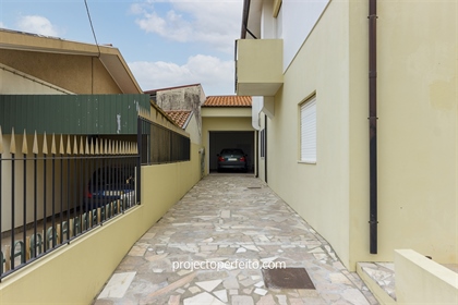 Einfamilienhaus 3 Schlafzimmer Verkaufen em Nogueira da Regedoura,Santa Maria da Feira